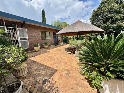 /international/za/baillie-park-north-west-310108519445/
