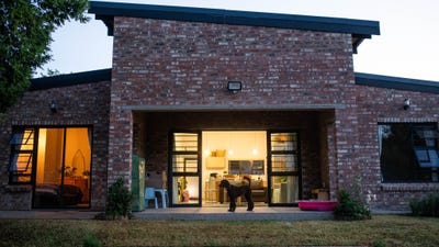 /international/za/baillie-park-north-west-310108519662/