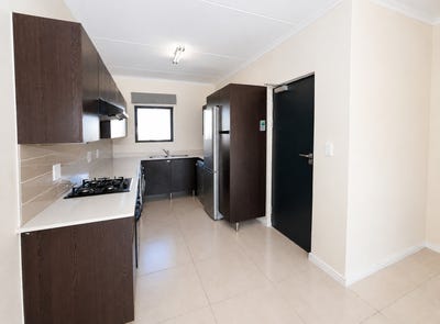 /international/za/de-velde-western-cape-310108991185/