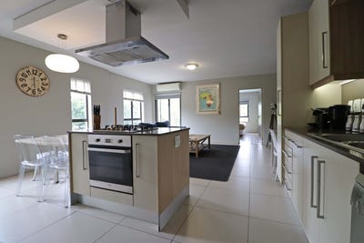 /international/za/bryanston-gauteng-310108518569/