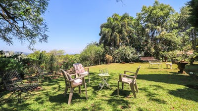 /international/za/holding-y19-unit-44-white-river-ah-mpumalanga-310108513514/