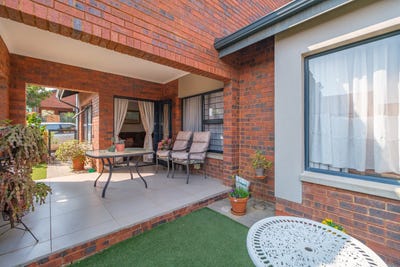 /international/za/northgate-street-21-unit-104-north-riding-ah-gauteng-310108522985/?lang=th