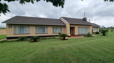/international/za/valley-settlements-ah-gauteng-310108524752/