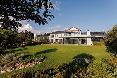 /international/za/val-de-vie-boulevard-1678-unit-1678-val-de-vie-estate-western-cape-310108510465/