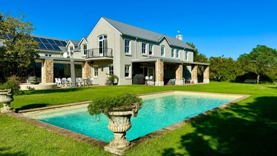 /international/za/stellenbosch-farms-western-cape-310108518100/