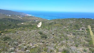 /international/za/pezula-way-c28-pezula-private-estate-western-cape-310108516805/