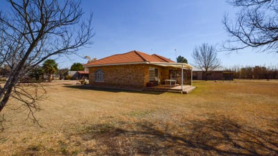 /international/za/vyfhoek-ah-north-west-310108518940/