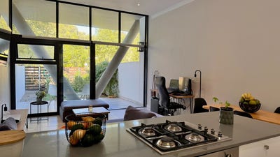 /international/za/paardevlei-western-cape-310108514994/