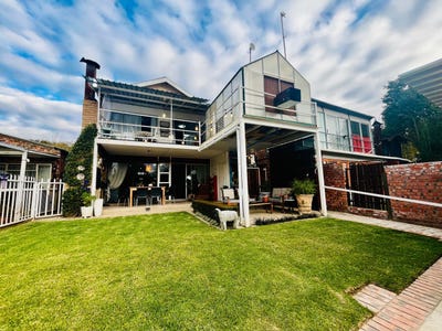 /international/za/maselspoort-free-state-310108518290/