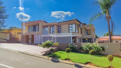 /international/za/safari-gardens-north-west-310108523124/