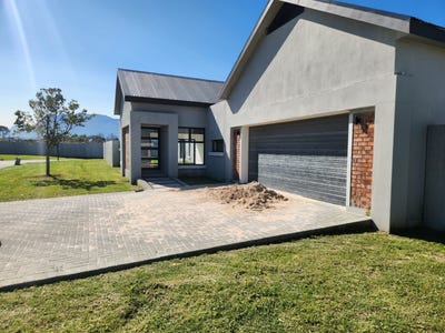 /international/za/brumby-avenue-1-unit-31798-paarl-south-western-cape-310108524640/