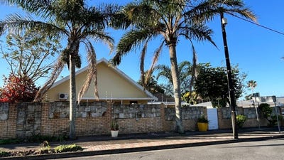 /international/za/baysville-eastern-cape-310109220720/?lang=id