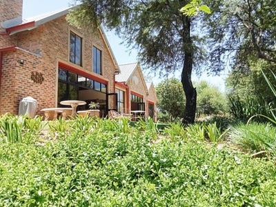 /international/za/potchefstroom-rural-north-west-310108519569/