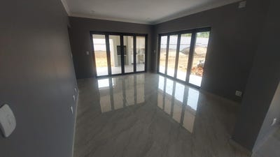 /international/za/timbavati-451-unit-1-elawini-lifestyle-estate-mpumalanga-310108518444/