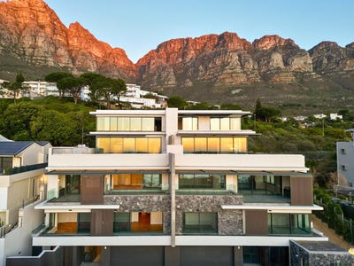 /international/za/33-medburn-rd-camps-bay-cape-town-8040-south-africa-cape-town-western-cape-310101924820/?lang=fr