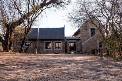 /international/za/potchefstroom-rural-north-west-310108524887/