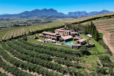 /international/za/blumberg-drive-stellenbosch-western-cape-310102725368/