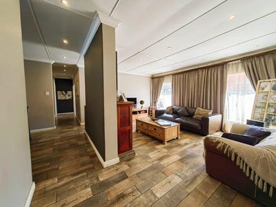 /international/za/baillie-park-north-west-310108517256/