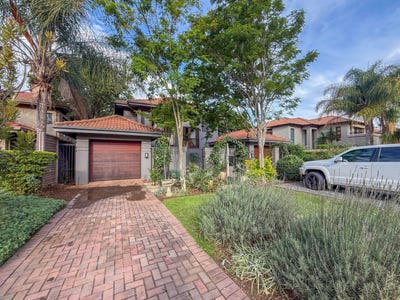 /international/za/pecanwood-estate-north-west-310108518032/
