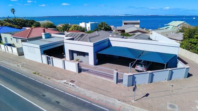 /international/za/camp-street-1-saldanha-central-western-cape-310109175193/
