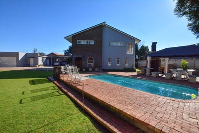 /international/za/potchefstroom-central-north-west-310108510486/?lang=es