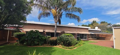 /international/za/gordon-road-132-kibler-park-gauteng-310108520073/