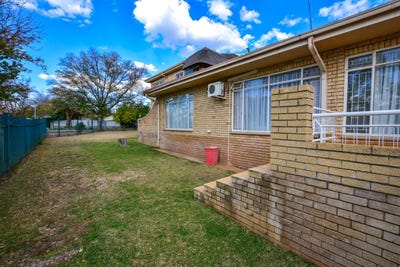 /international/za/baillie-park-north-west-310108512057/