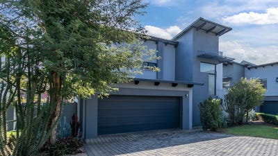 /international/za/kyalami-gauteng-310108518538/