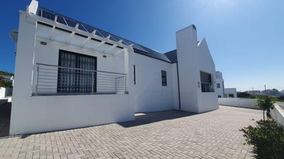 /international/za/admiral-drive-48-columbine-western-cape-310108525125/