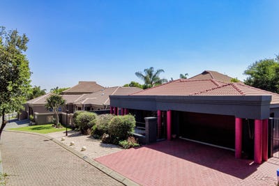 /international/za/nicola-avenue-10-unit-10-greenstone-hill-gauteng-310108524190/