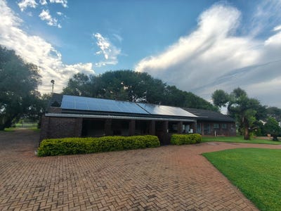 /international/za/rustenburg-rural-north-west-310108516554/