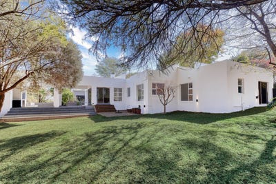 /international/za/dainfern-golf-estate-gauteng-310108520809/