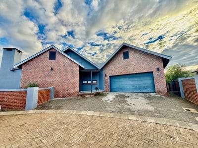 /international/za/de-land-estate-north-west-310108516686/