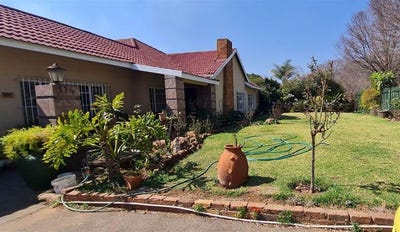/international/za/petersfield-gauteng-310108516526/