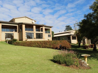 /international/za/lindequesdrif-gauteng-310108519271/