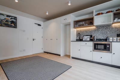 /international/za/10-vredenburg-ln-cape-town-western-cape-310108989434/?lang=de