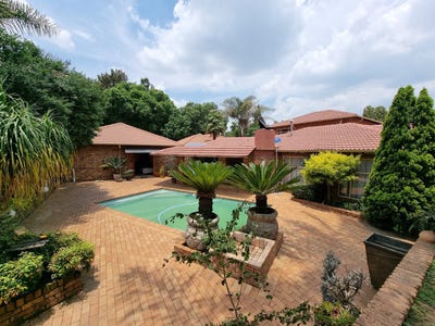 /international/za/sonneblom-road-4-unit-4-sunward-park-gauteng-310108526691/