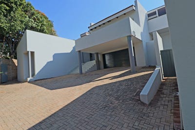 /international/za/kildoon-road-17a-unit-17b-bryanston-west-gauteng-310108512816/
