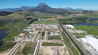 /international/za/klapmuts-western-cape-310108514305/