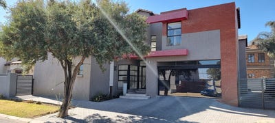 /international/za/kingfisher-avenue-266-sunward-park-gauteng-310108516710/