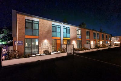/international/nz/flat-bush-school-road-flat-bush-auckland-320099494657/