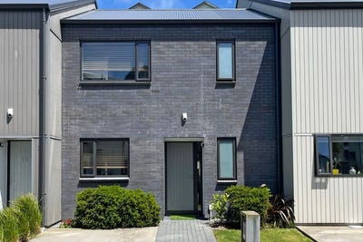 /international/nz/fraser-avenue-johnsonville-gisborne-320104505332/