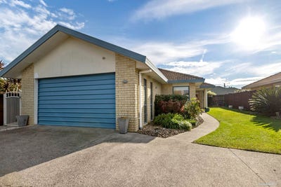 /international/nz/larisa-grove-papamoa-beach-bay-of-plenty-320100902891/?lang=zh-cn