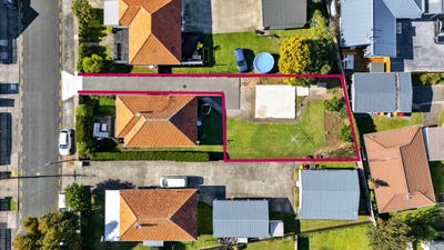 /international/nz/lismore-street-merrilands-taranaki-320106542467/