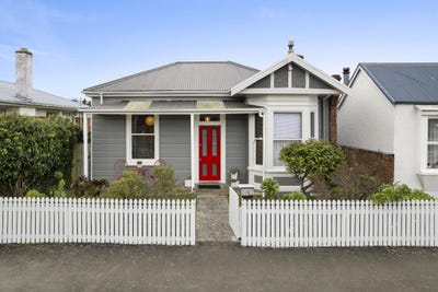 /international/nz/eastbourne-street-caversham-otago-320100822406/