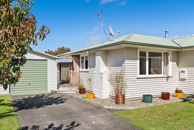 /international/nz/byron-street-te-hapara-gisborne-320106684207/