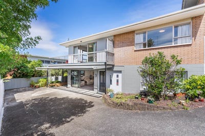 /international/nz/sartors-avenue-northcross-auckland-320104856306/