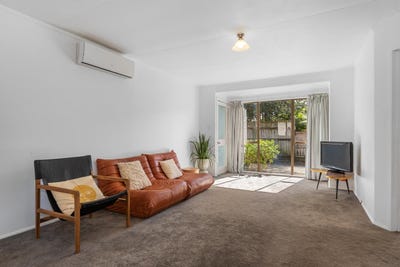 /international/nz/western-hills-drive-kensington-whangarei-northland-320107247049/