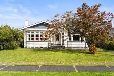 /international/nz/clifford-street-whataupoko-gisborne-320108112725/