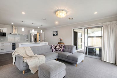 /international/nz/oolong-court-huntington-waikato-320100951932/